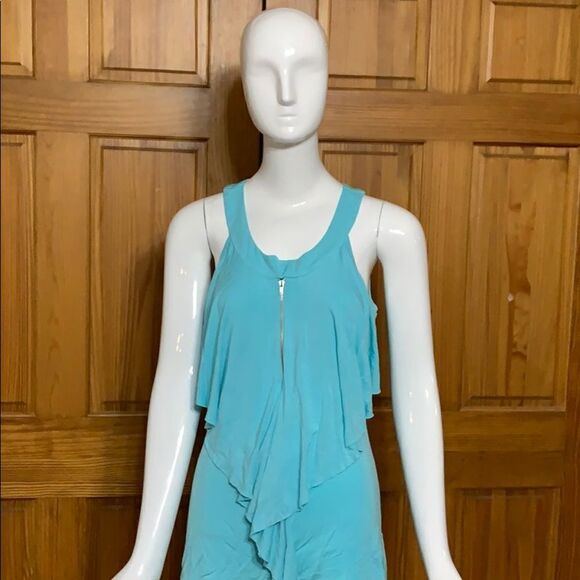 Venus  zip front  top - Picture 2 of 5